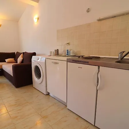 Belin Mljet Πανσιόν Okuklje