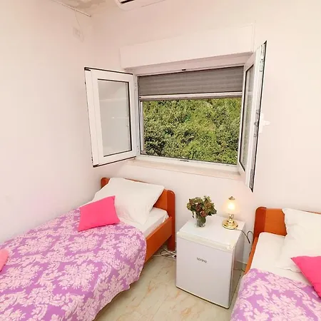 Πανσιόν Belin Mljet